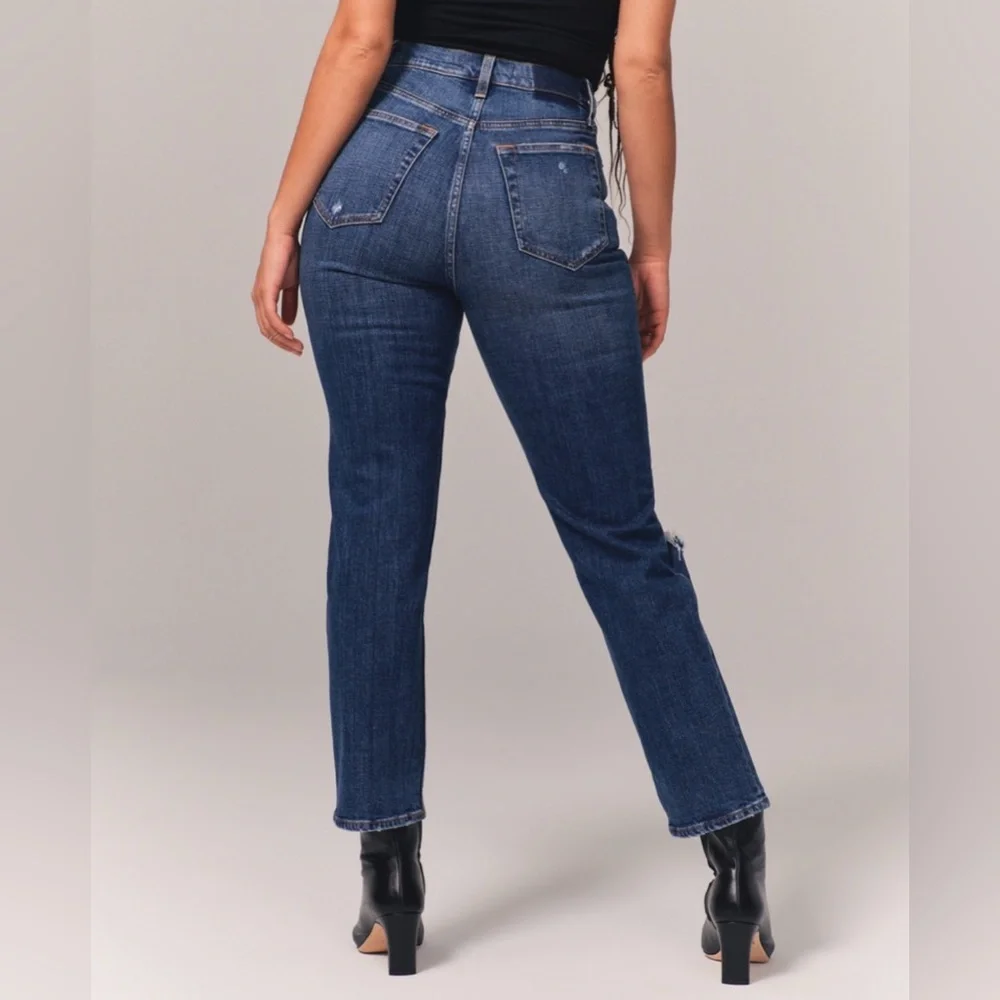 Abercrombie & Fitch | Curve Love Ultra High Rise Ankle Straight Jean | Size 27/4 - Picture 4 of 8